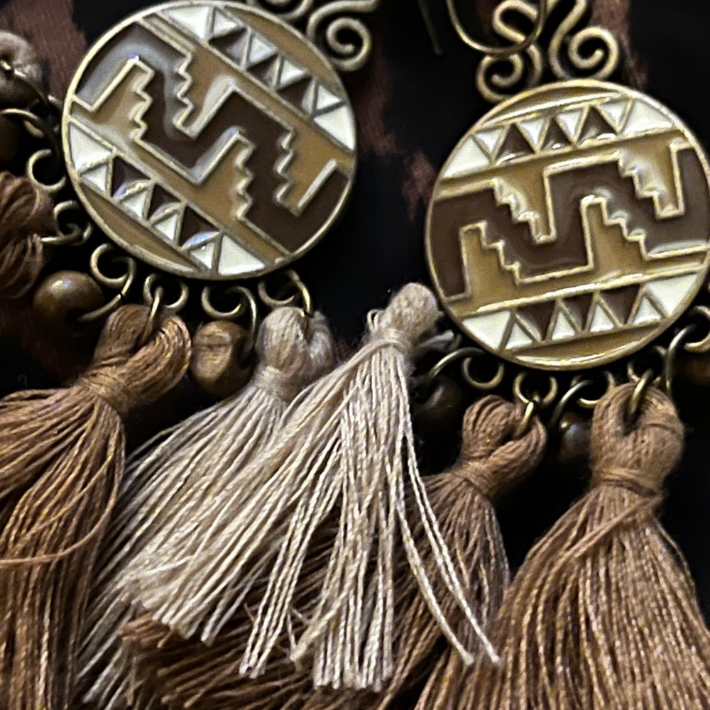Coach Gold and Tan Brooch Set - Picture 4 of 6